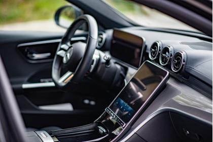 Mercedes-Benz C300e 313Ps